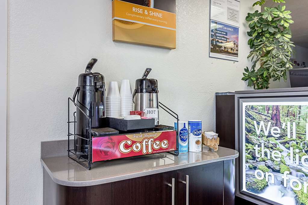 Motel 6 Ontario, Or Interior photo